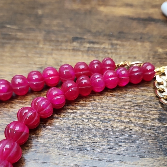 Carved ruby red necklace, Aprilsplace you Choose length - Picture 7 of 7